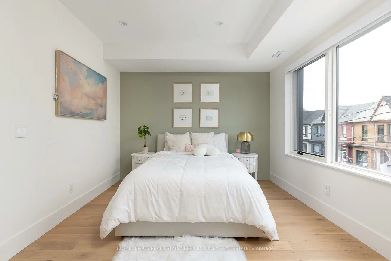 305, Manning, Trinity-Bellwoods, Toronto