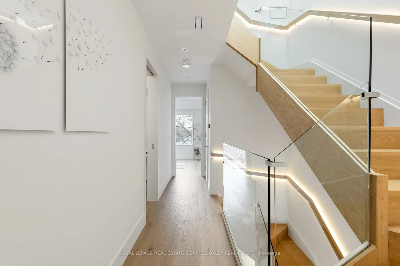 305, Manning, Trinity-Bellwoods, Toronto