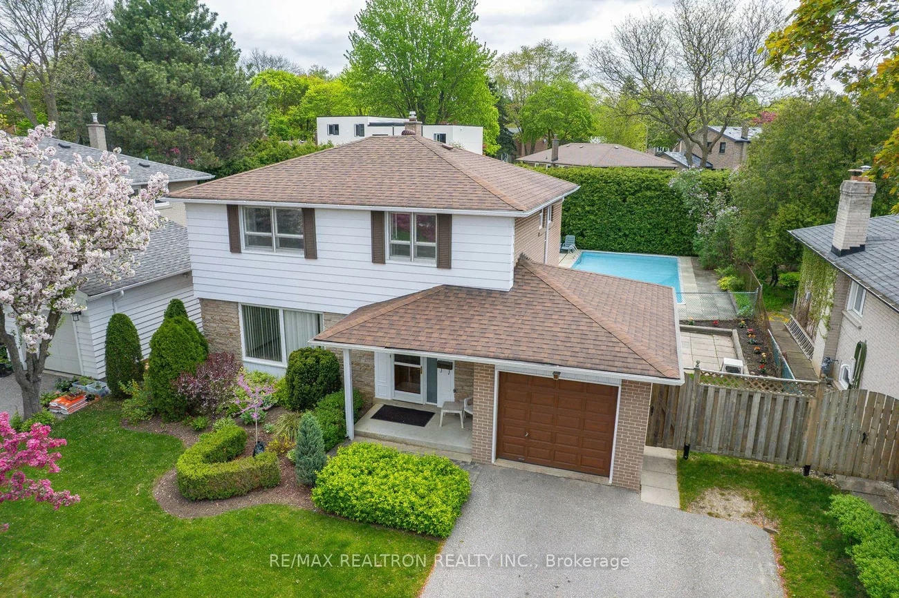 85, Clansman, Hillcrest Village, Toronto