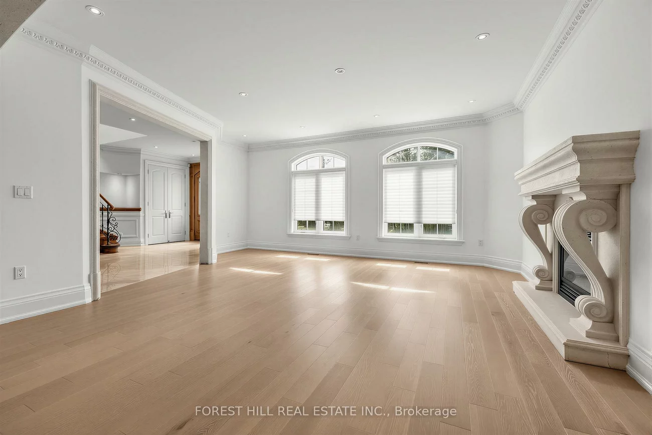 131, Estelle, Willowdale East, Toronto