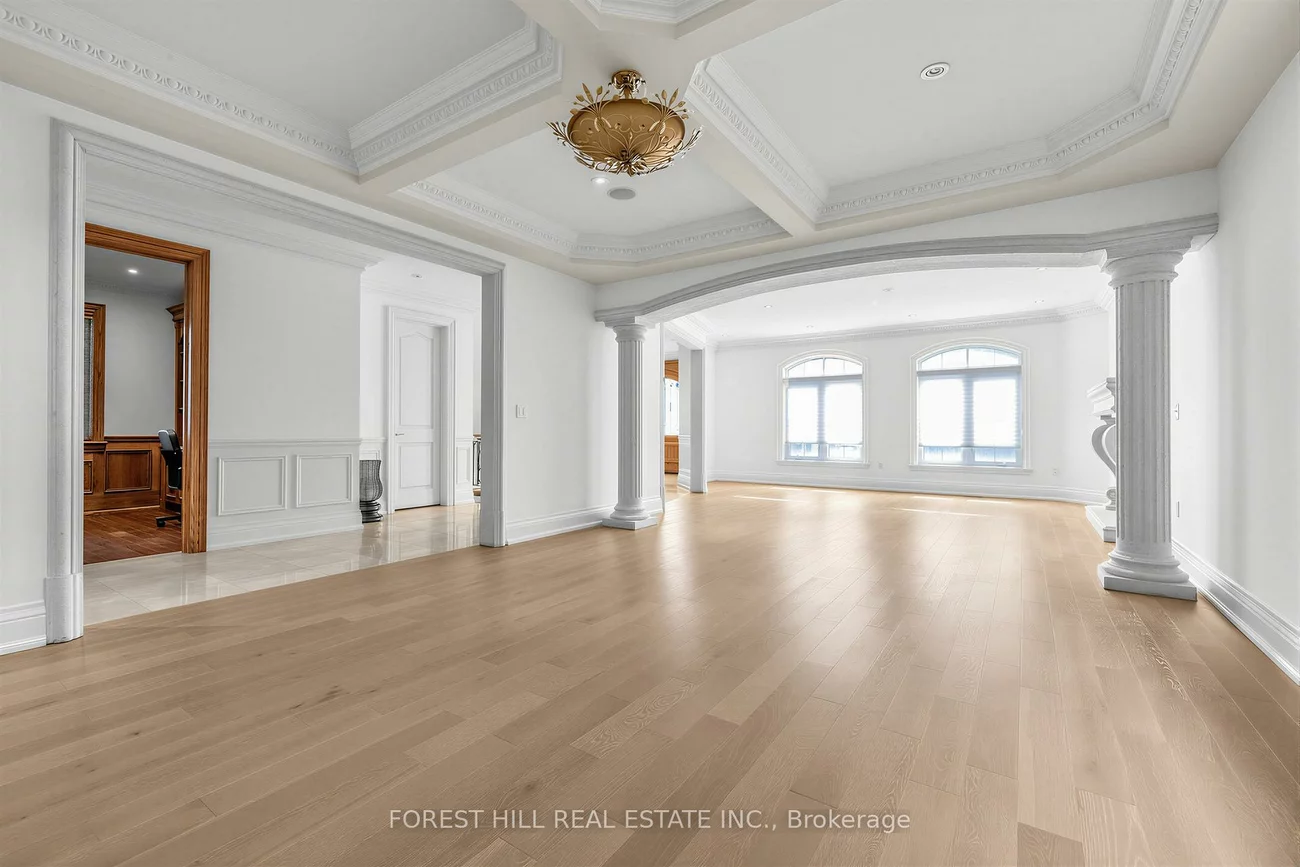 131, Estelle, Willowdale East, Toronto