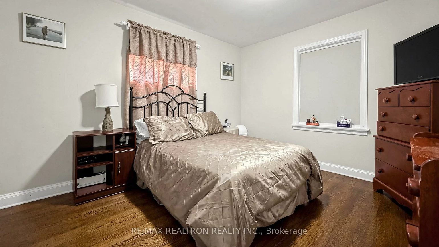 239, Sandringham, Lansing-Westgate, Toronto