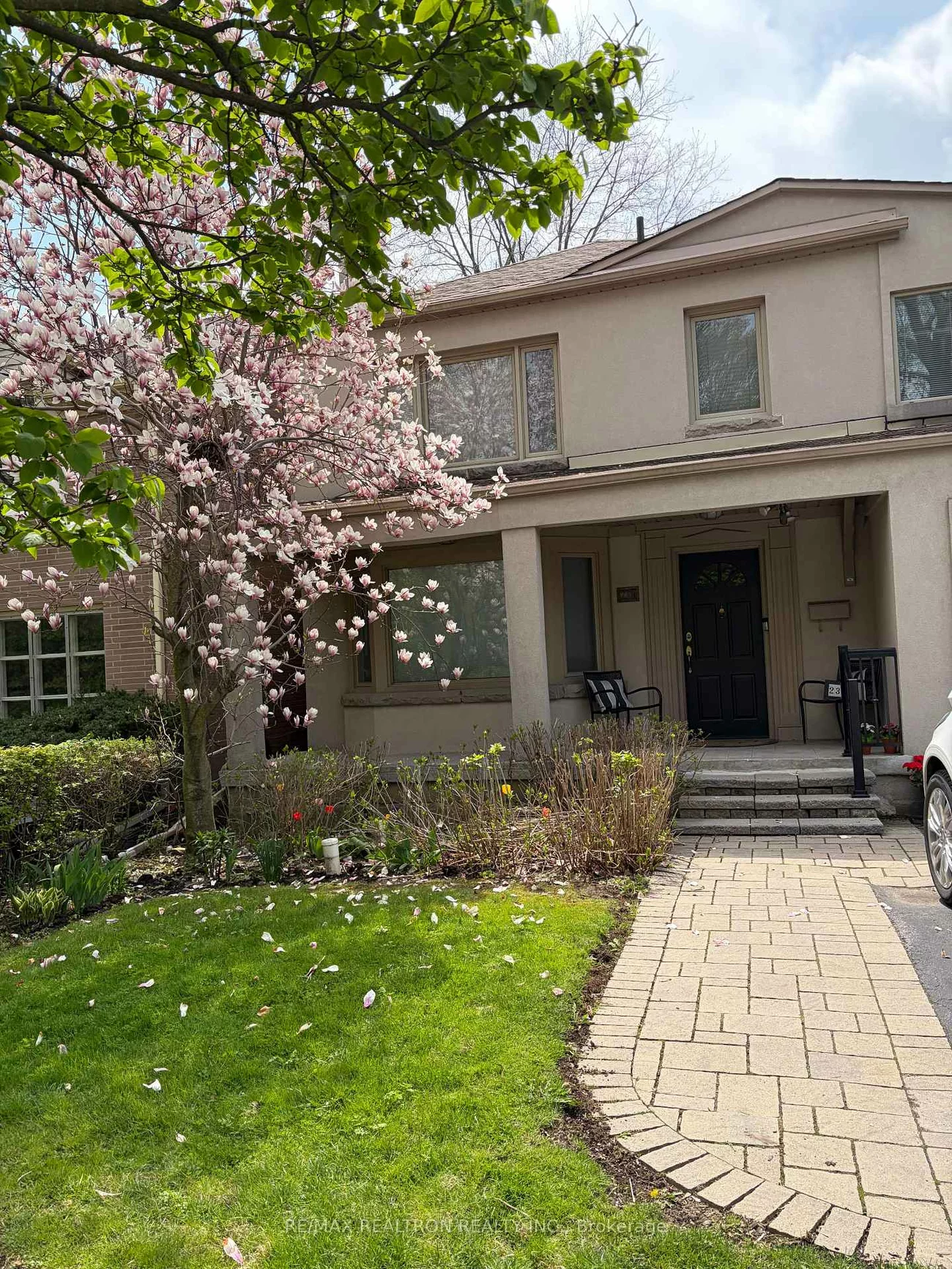 239, Sandringham, Lansing-Westgate, Toronto