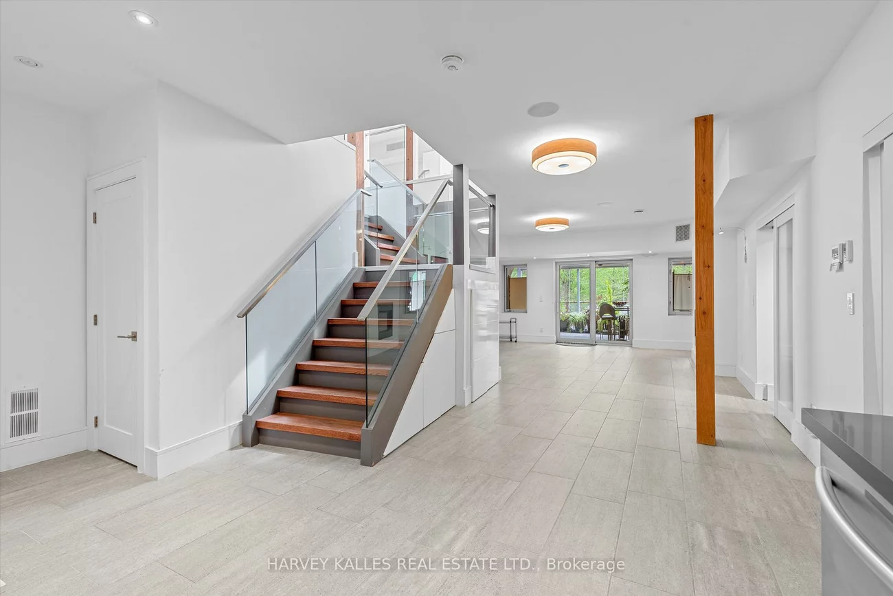51, Hi Mount, Bayview Village, Toronto