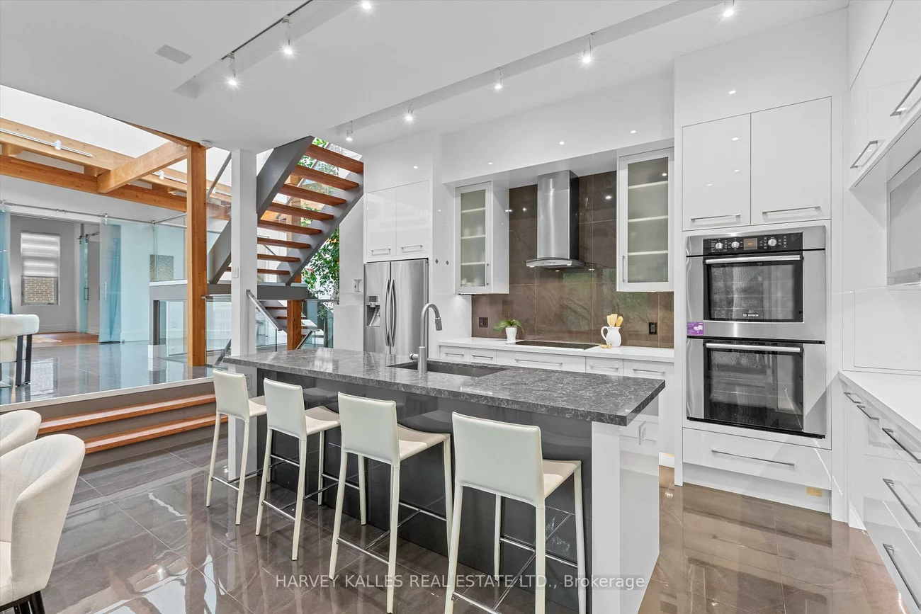 51, Hi Mount, Bayview Village, Toronto