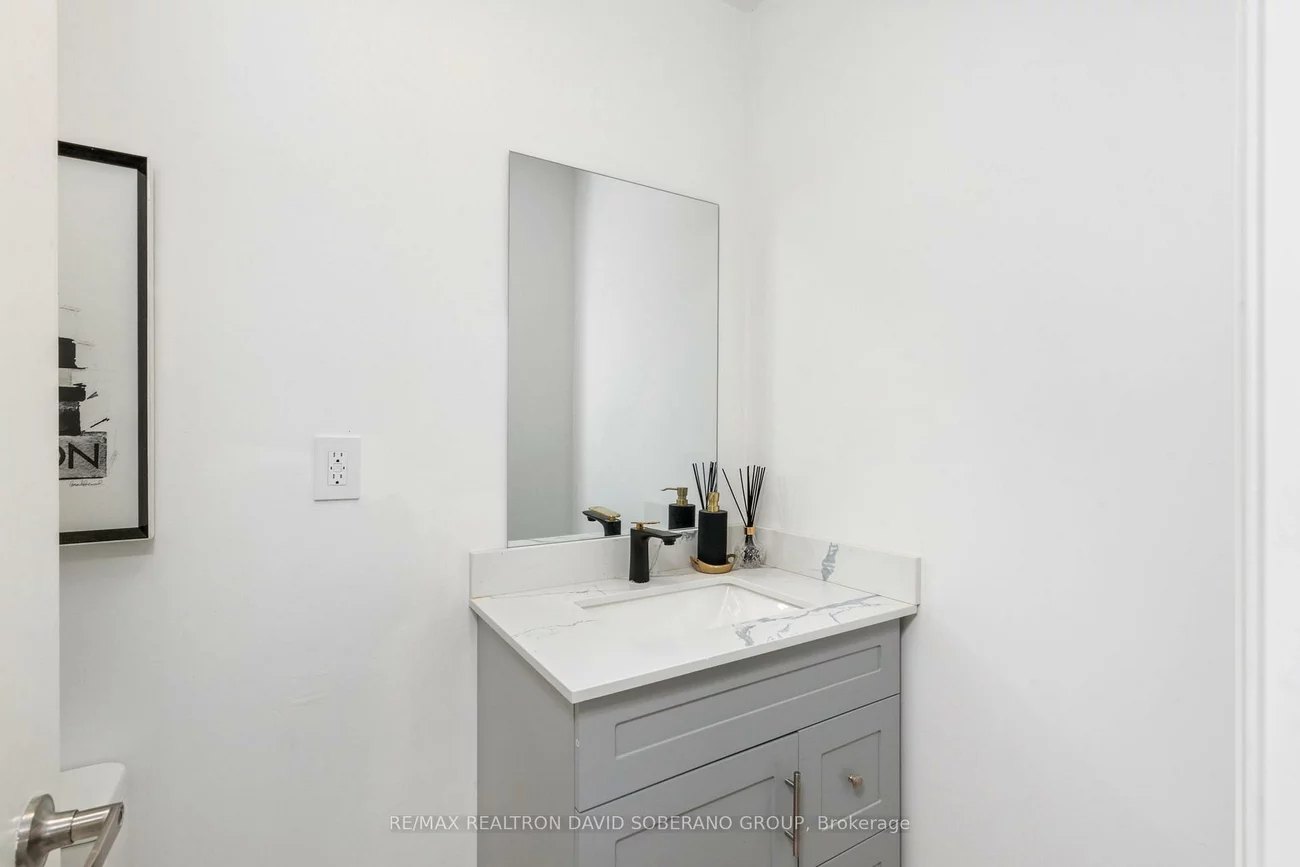 35, Almore, Clanton Park, Toronto
