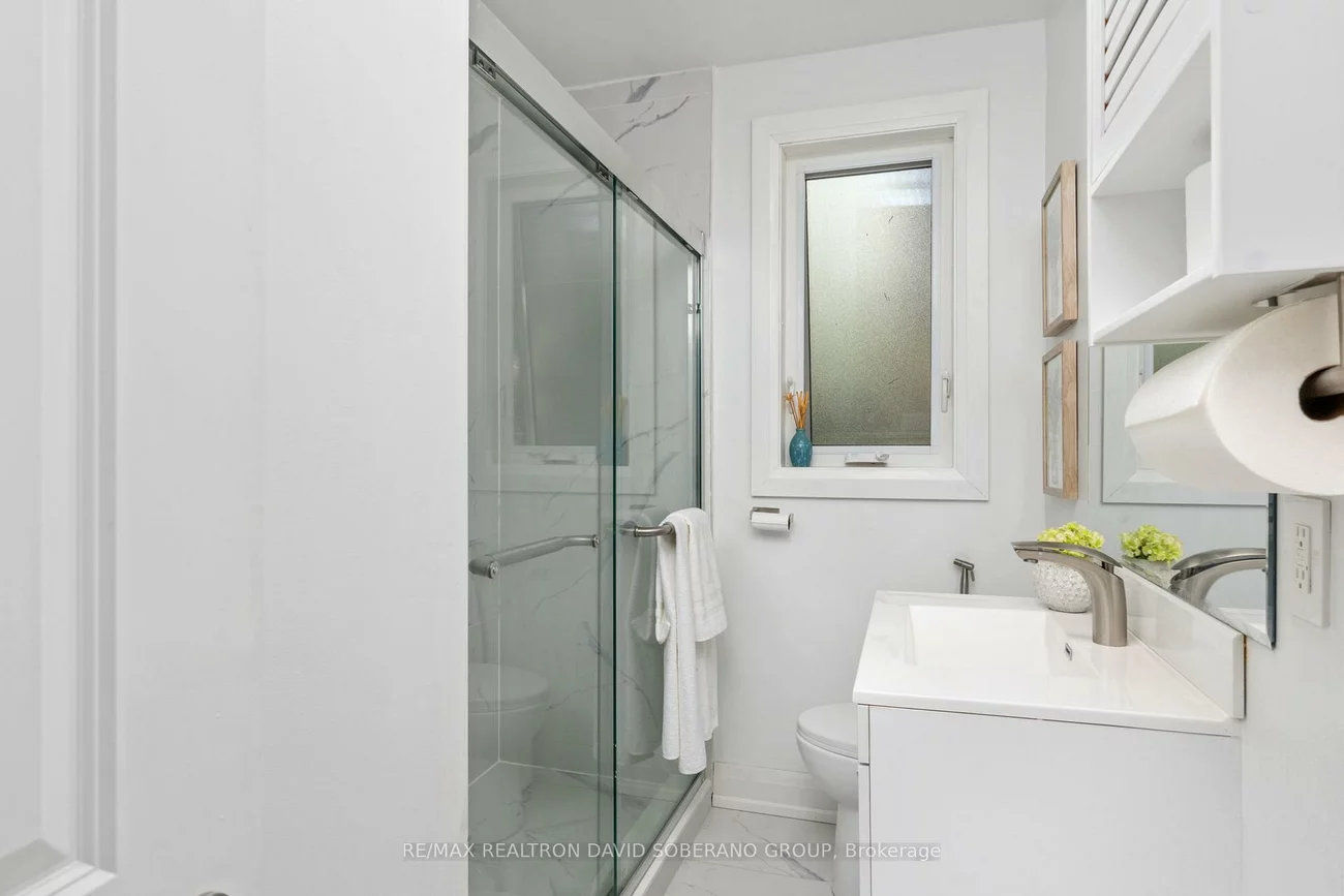 35, Almore, Clanton Park, Toronto