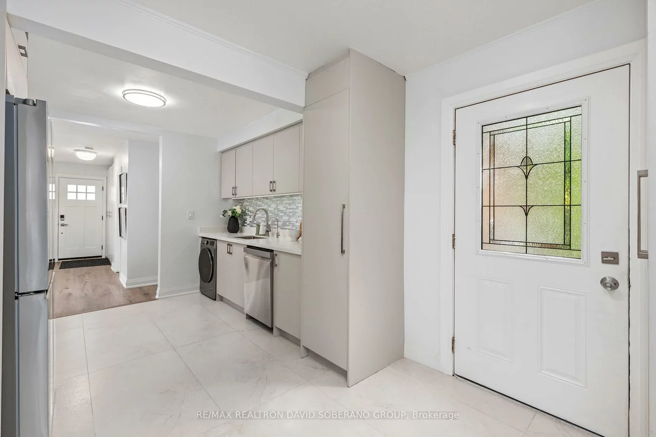 35, Almore, Clanton Park, Toronto