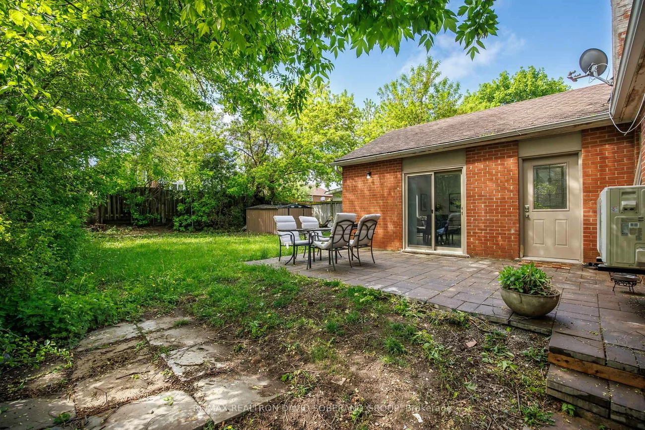 35, Almore, Clanton Park, Toronto