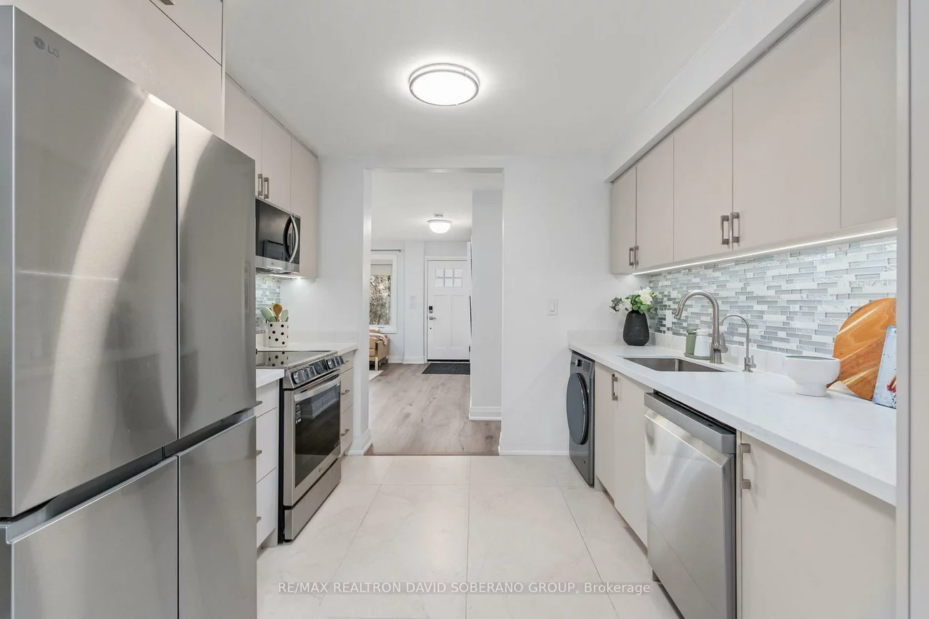35, Almore, Clanton Park, Toronto