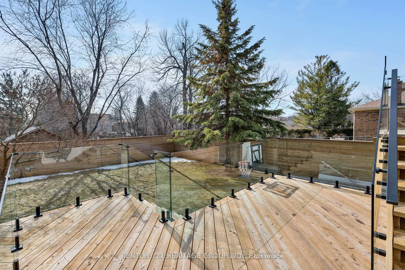 21, Farrell, Willowdale West, Toronto