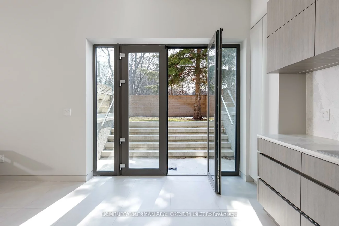 21, Farrell, Willowdale West, Toronto