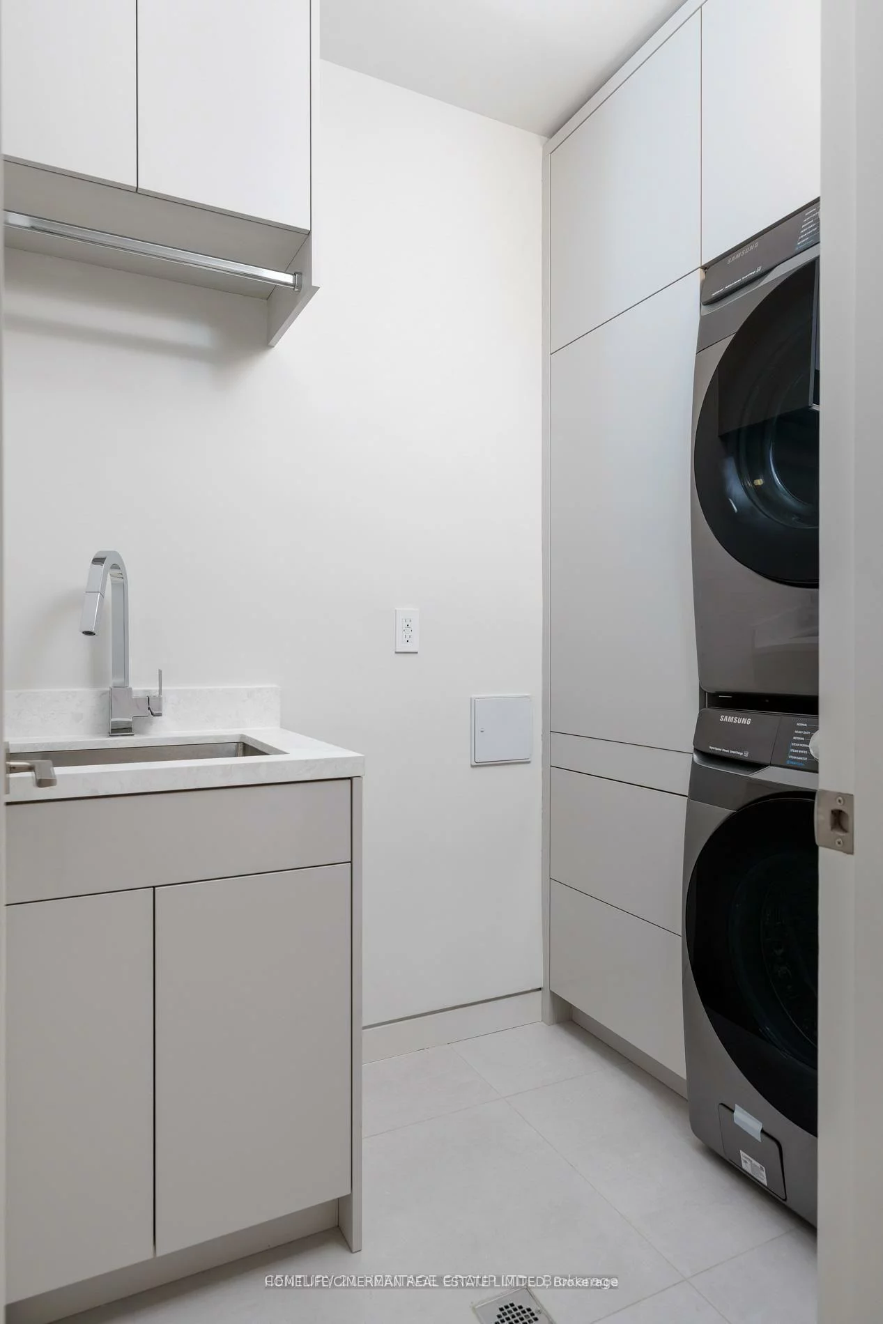 21, Farrell, Willowdale West, Toronto