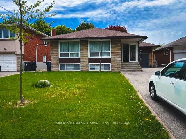 97, Overbrook, Bathurst Manor, Toronto