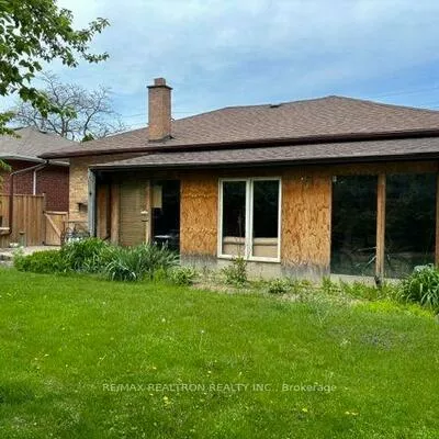 97, Overbrook, Bathurst Manor, Toronto