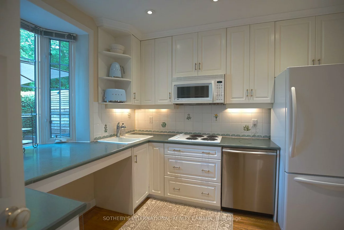 51, Fairfield, Mount Pleasant East, Toronto
