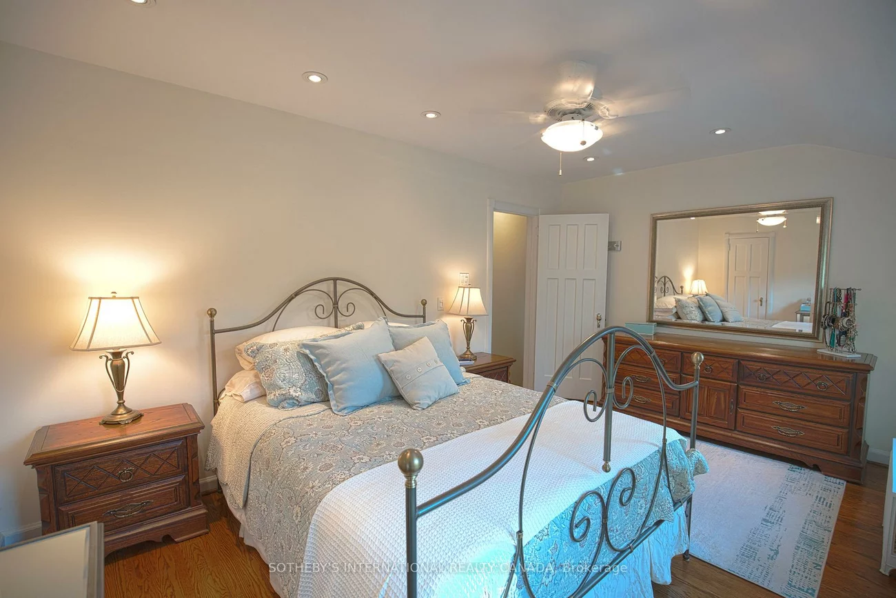 51, Fairfield, Mount Pleasant East, Toronto