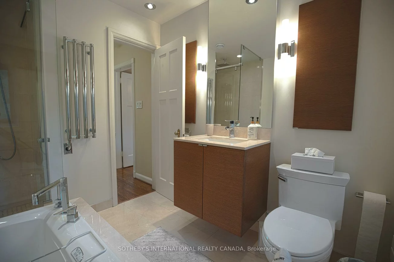 51, Fairfield, Mount Pleasant East, Toronto