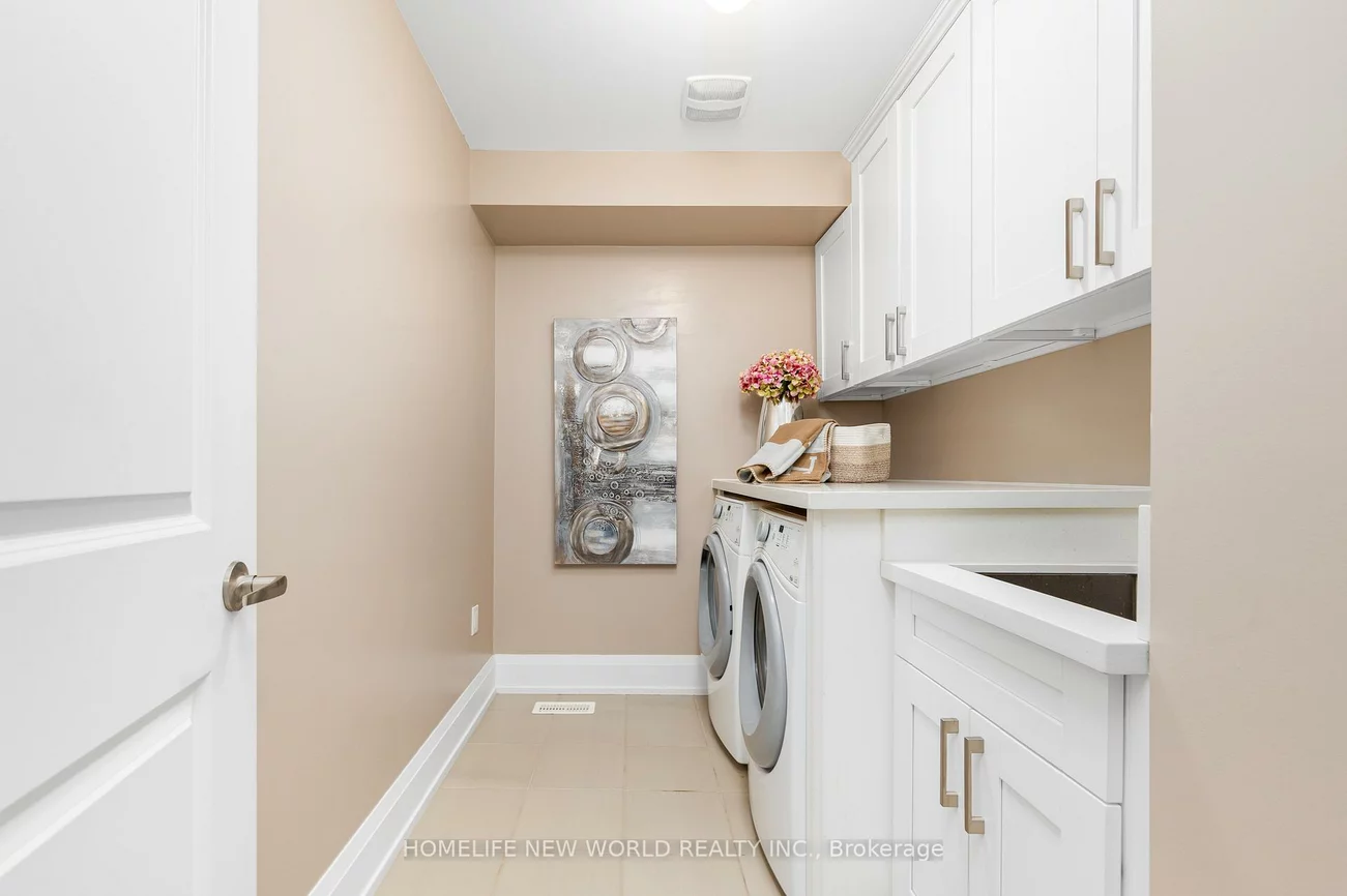 57, Kenneth Wood, Newtonbrook East, Toronto