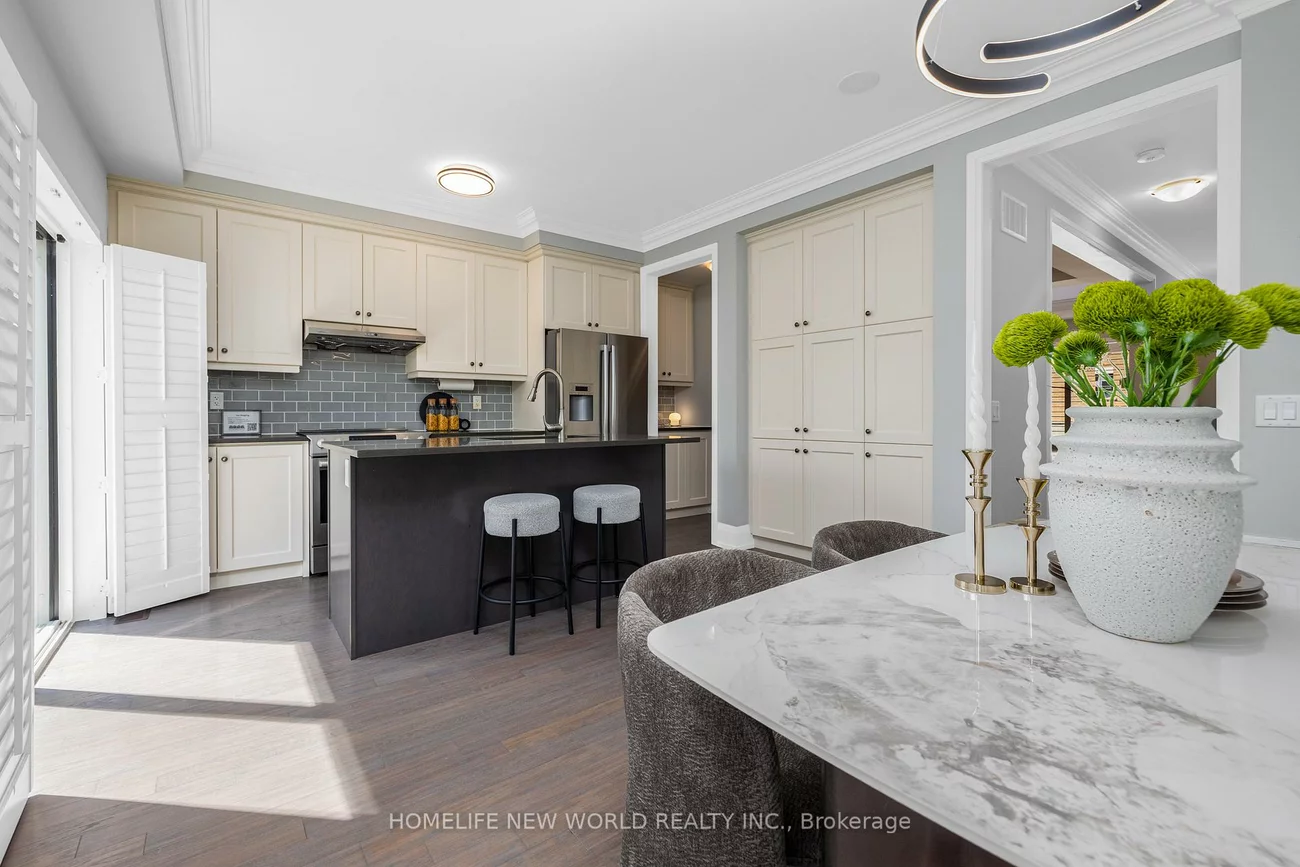 57, Kenneth Wood, Newtonbrook East, Toronto