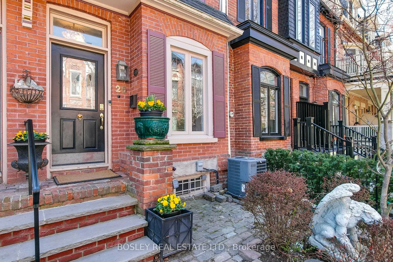 25, Salisbury, Cabbagetown-South St. James Town, Toronto