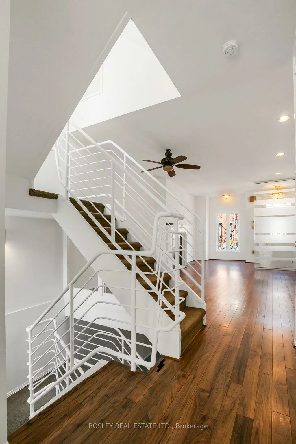 25, Salisbury, Cabbagetown-South St. James Town, Toronto