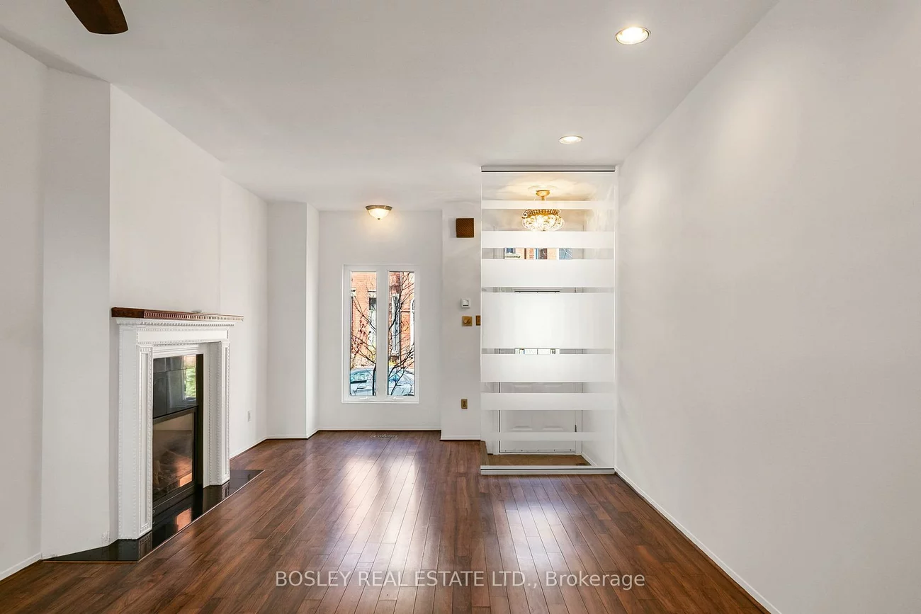 25, Salisbury, Cabbagetown-South St. James Town, Toronto