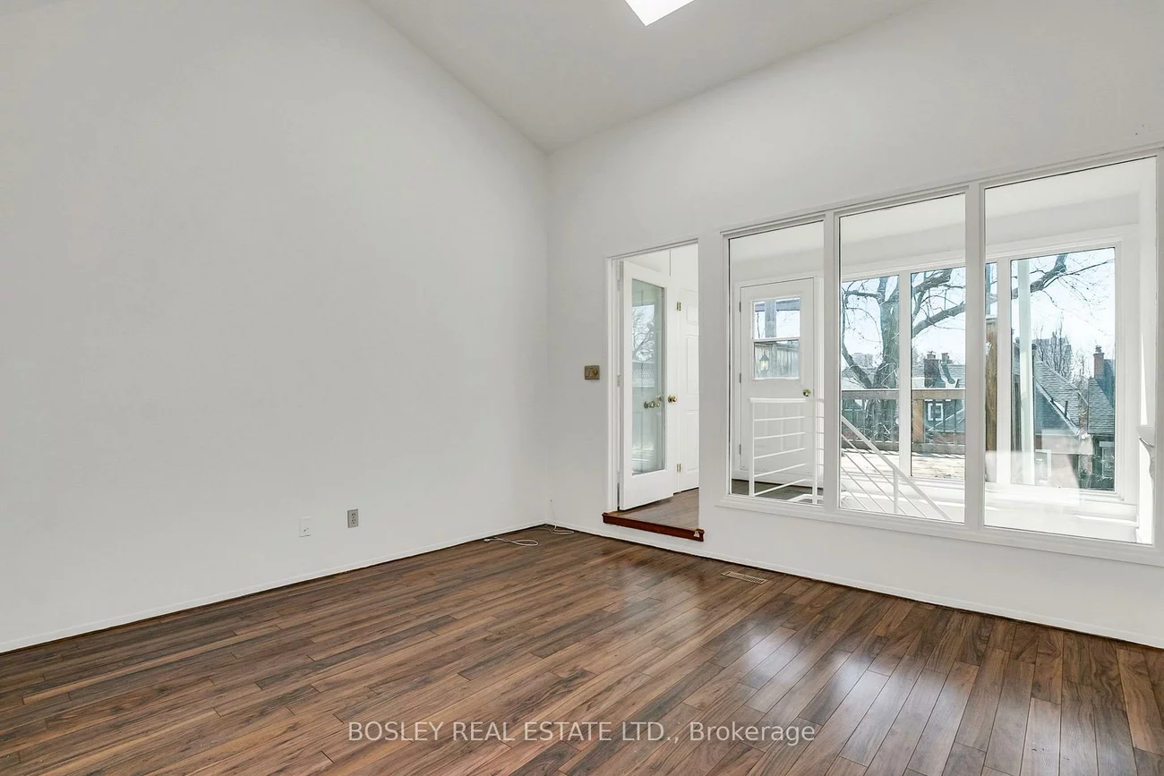 25, Salisbury, Cabbagetown-South St. James Town, Toronto