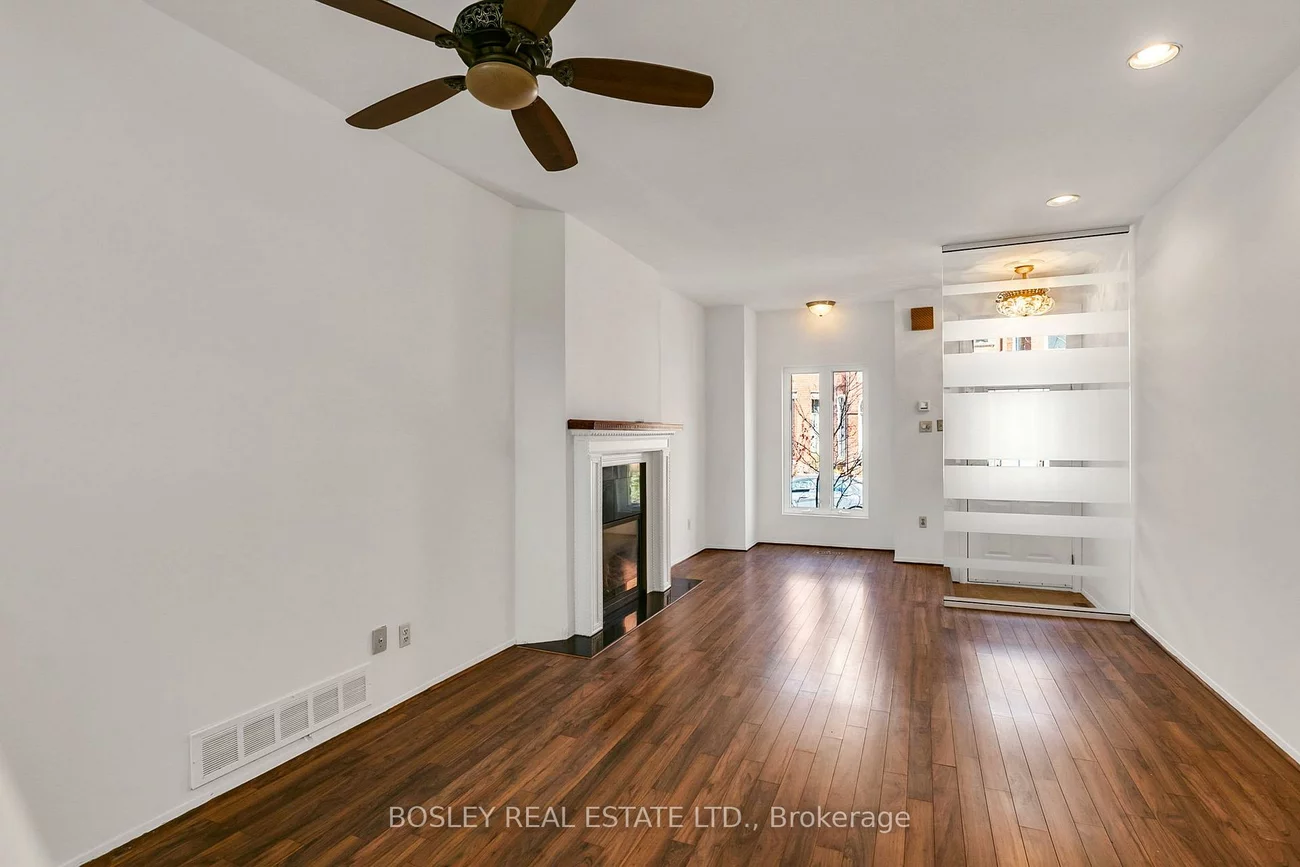 25, Salisbury, Cabbagetown-South St. James Town, Toronto