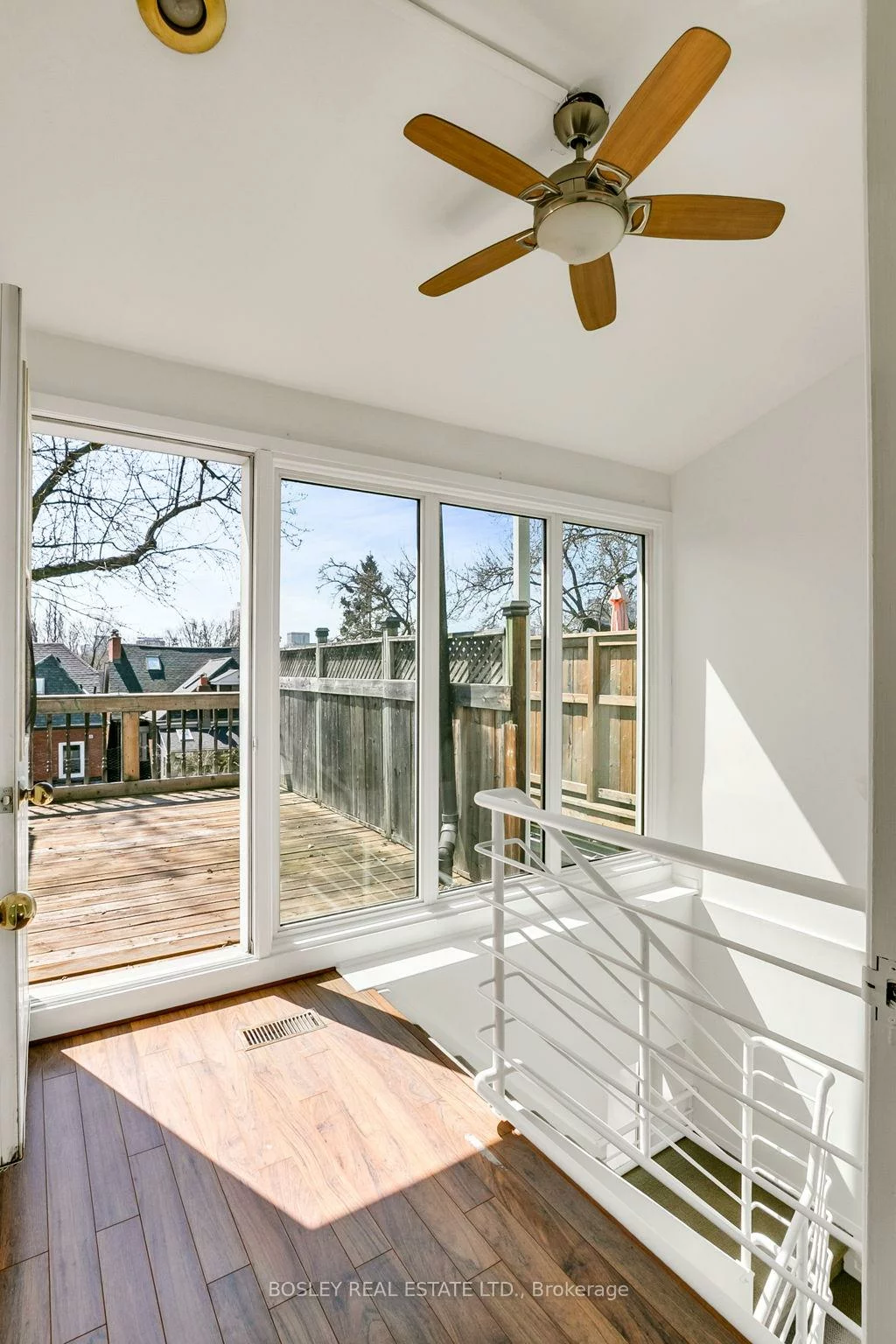25, Salisbury, Cabbagetown-South St. James Town, Toronto