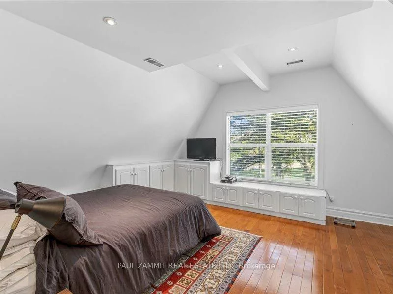 44, Gwendolen, Lansing-Westgate, Toronto