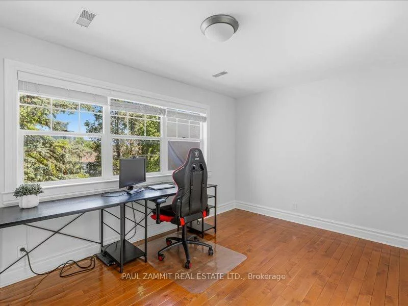 44, Gwendolen, Lansing-Westgate, Toronto