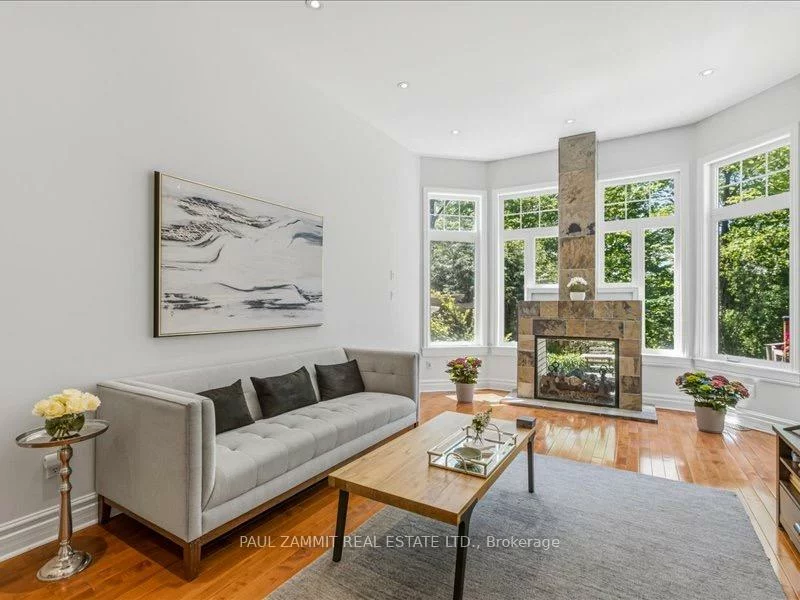 44, Gwendolen, Lansing-Westgate, Toronto
