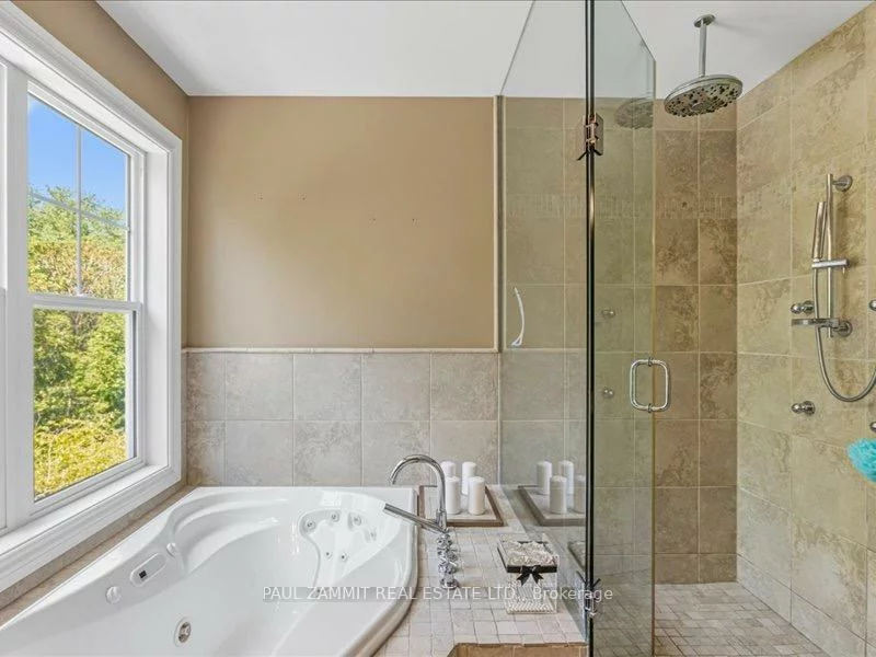 44, Gwendolen, Lansing-Westgate, Toronto