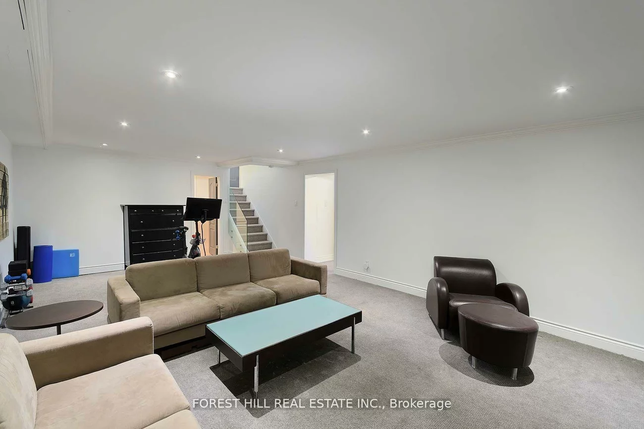 34, Forest Ridge, Forest Hill North, Toronto