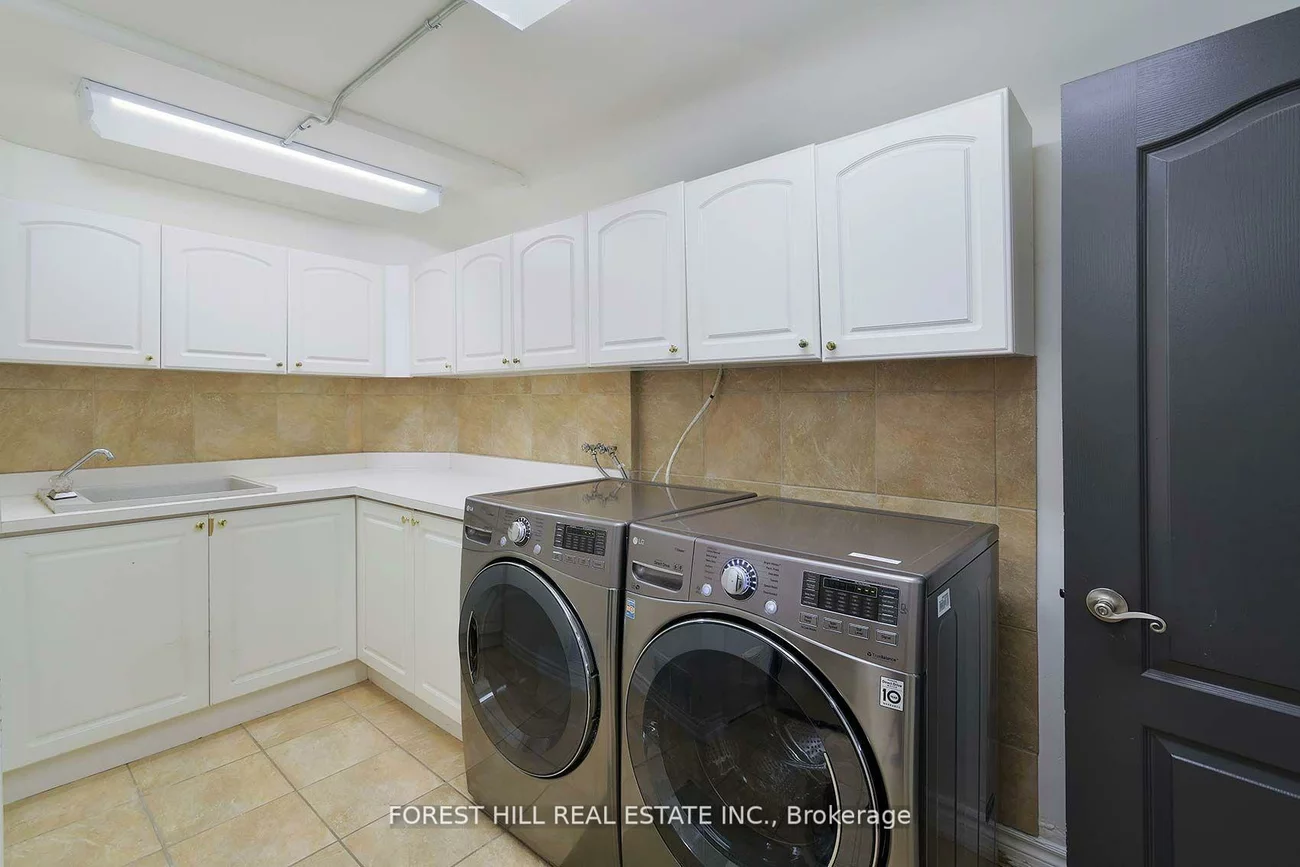 34, Forest Ridge, Forest Hill North, Toronto