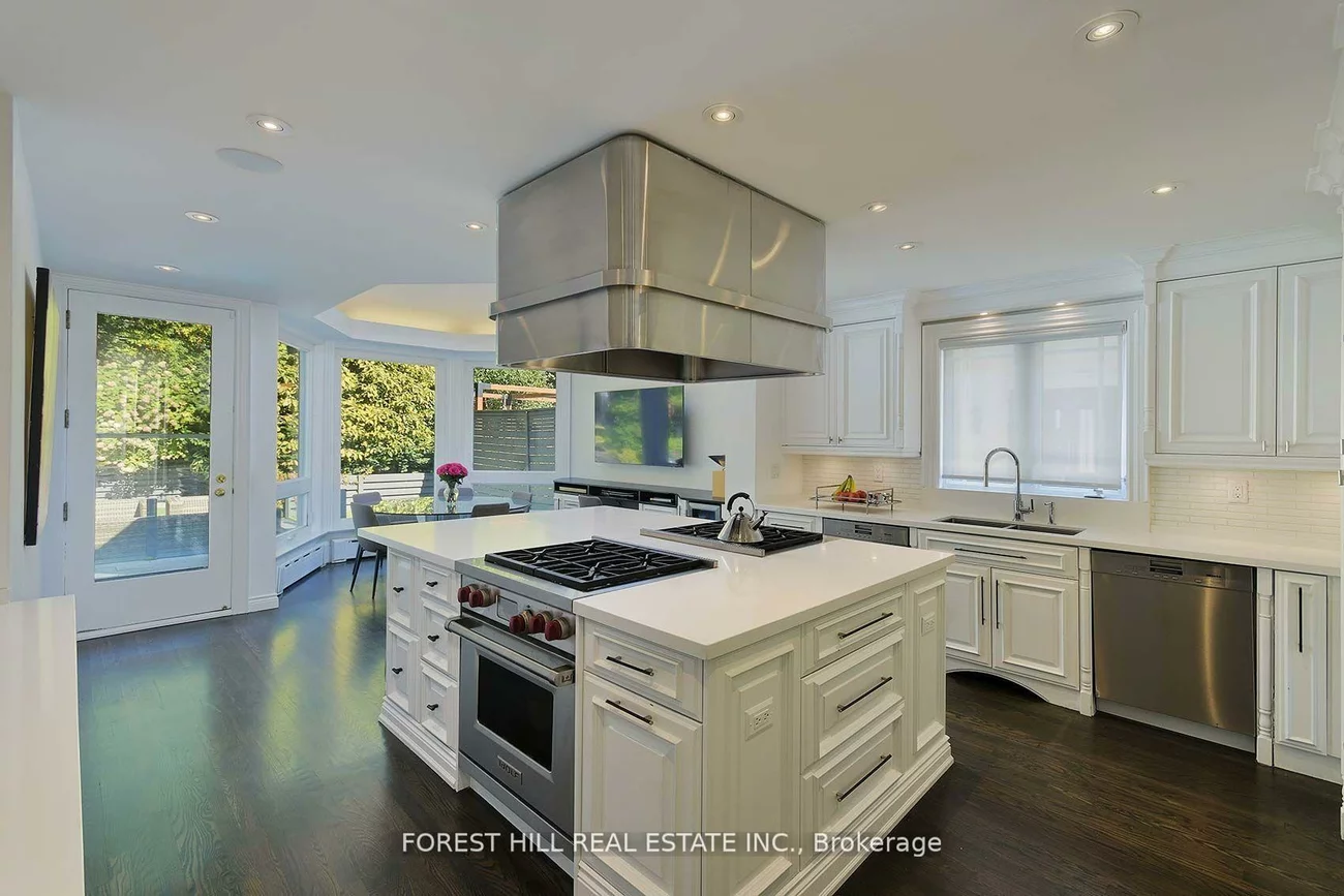 34, Forest Ridge, Forest Hill North, Toronto