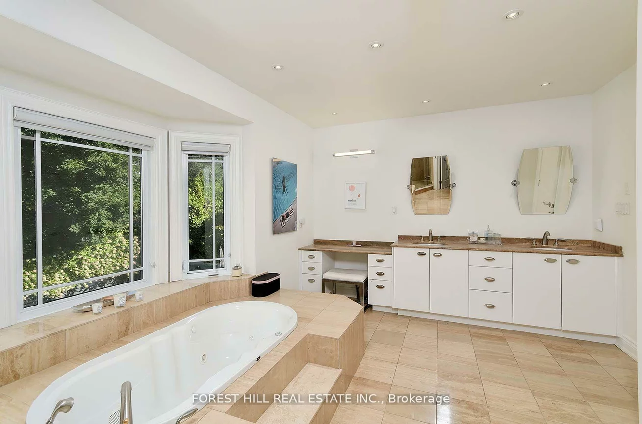 34, Forest Ridge, Forest Hill North, Toronto