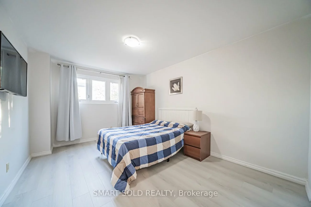 151, Silas Hill, Don Valley Village, Toronto