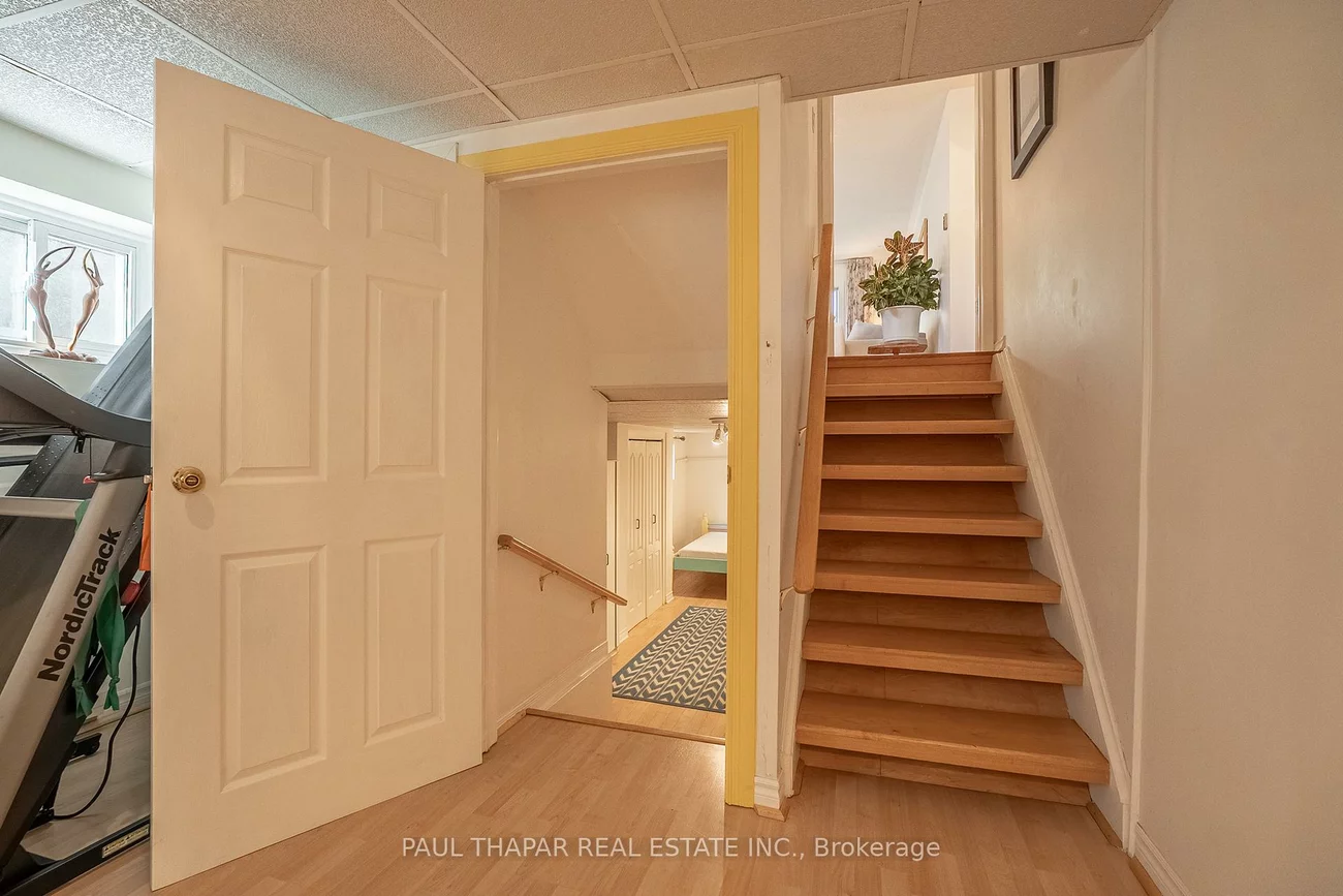 147, Silas Hill, Don Valley Village, Toronto
