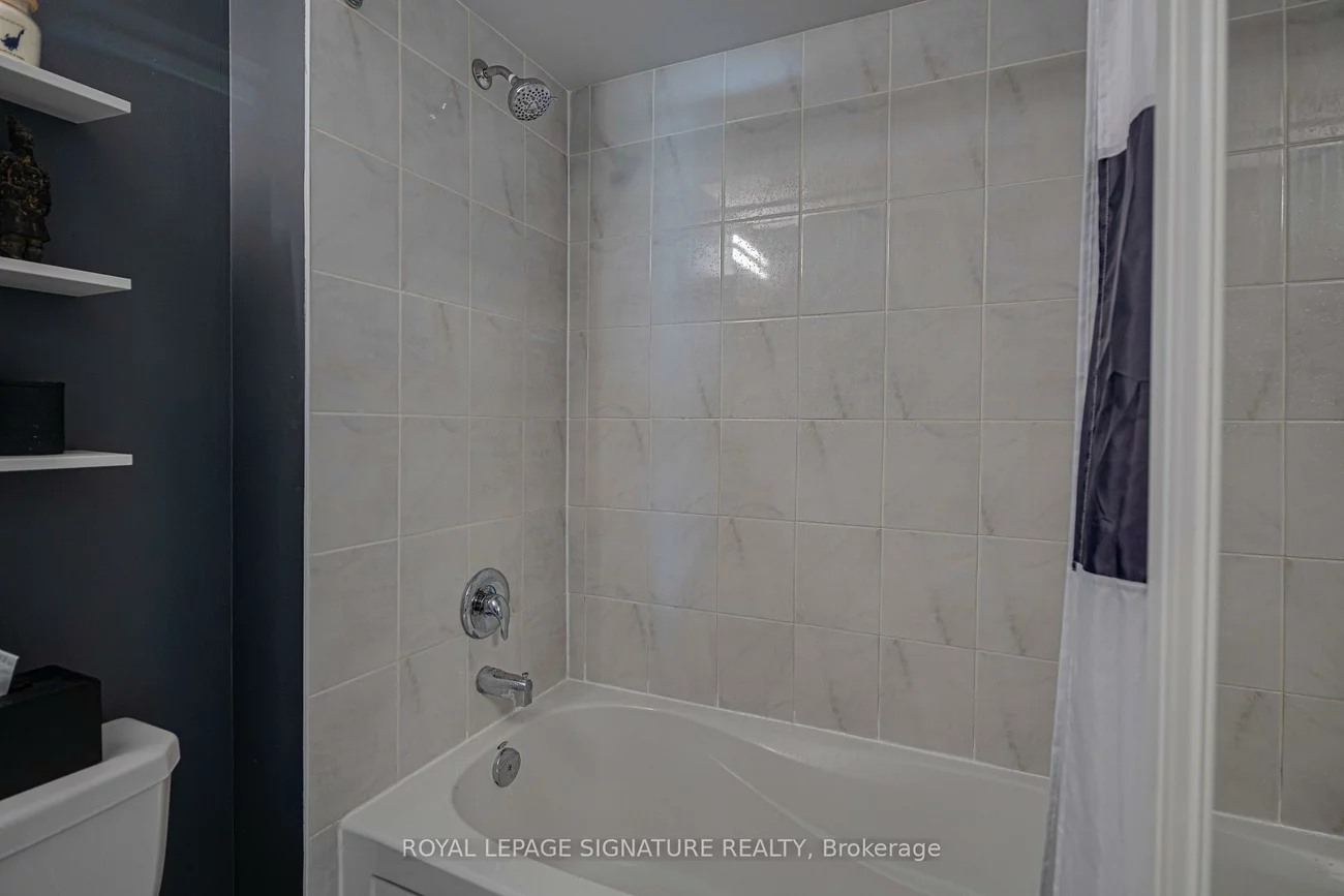 6, Collip, Victoria Village, Toronto