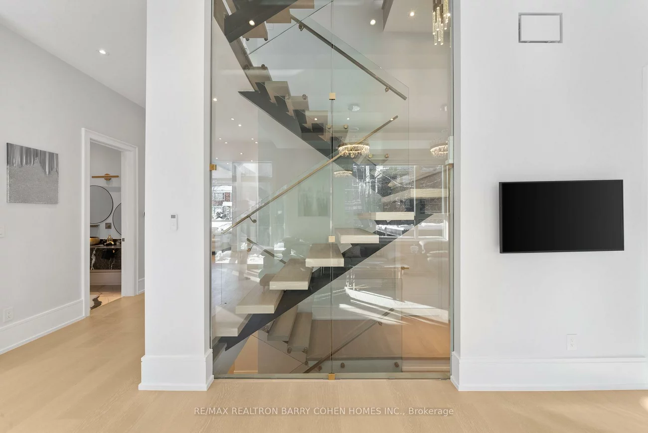 615, Briar Hill, Forest Hill North, Toronto