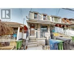36, Mitchell, Niagara, Toronto