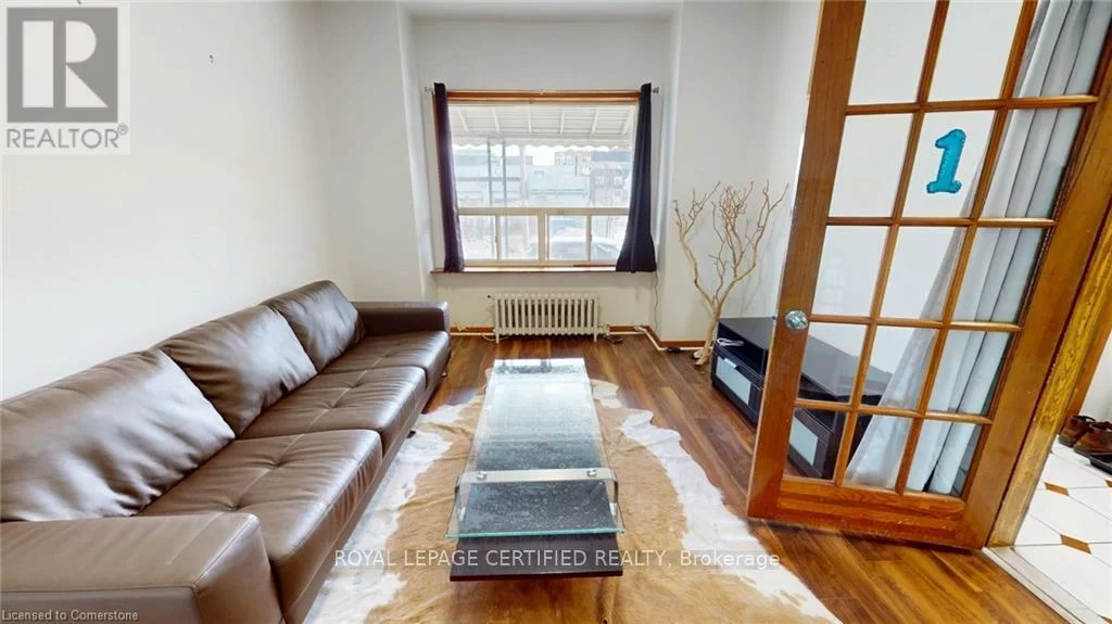 36, Mitchell, Niagara, Toronto