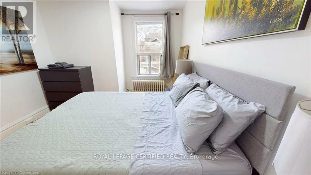 36, Mitchell, Niagara, Toronto