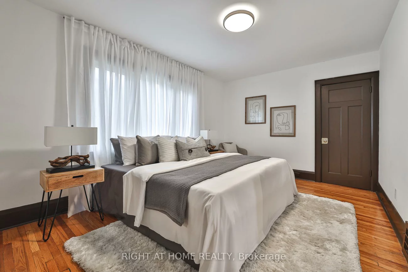 20, Winona, Wychwood, Toronto
