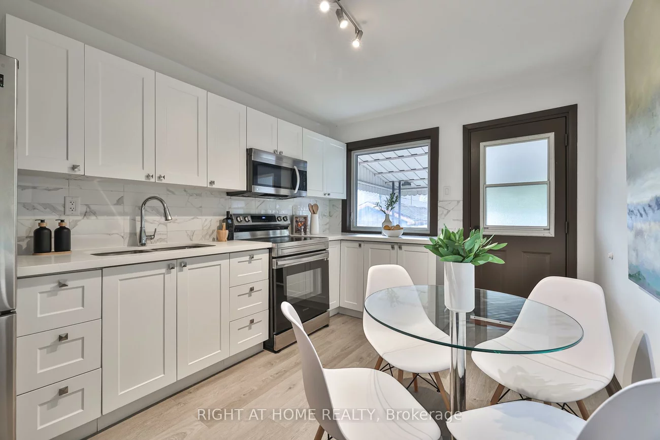 20, Winona, Wychwood, Toronto