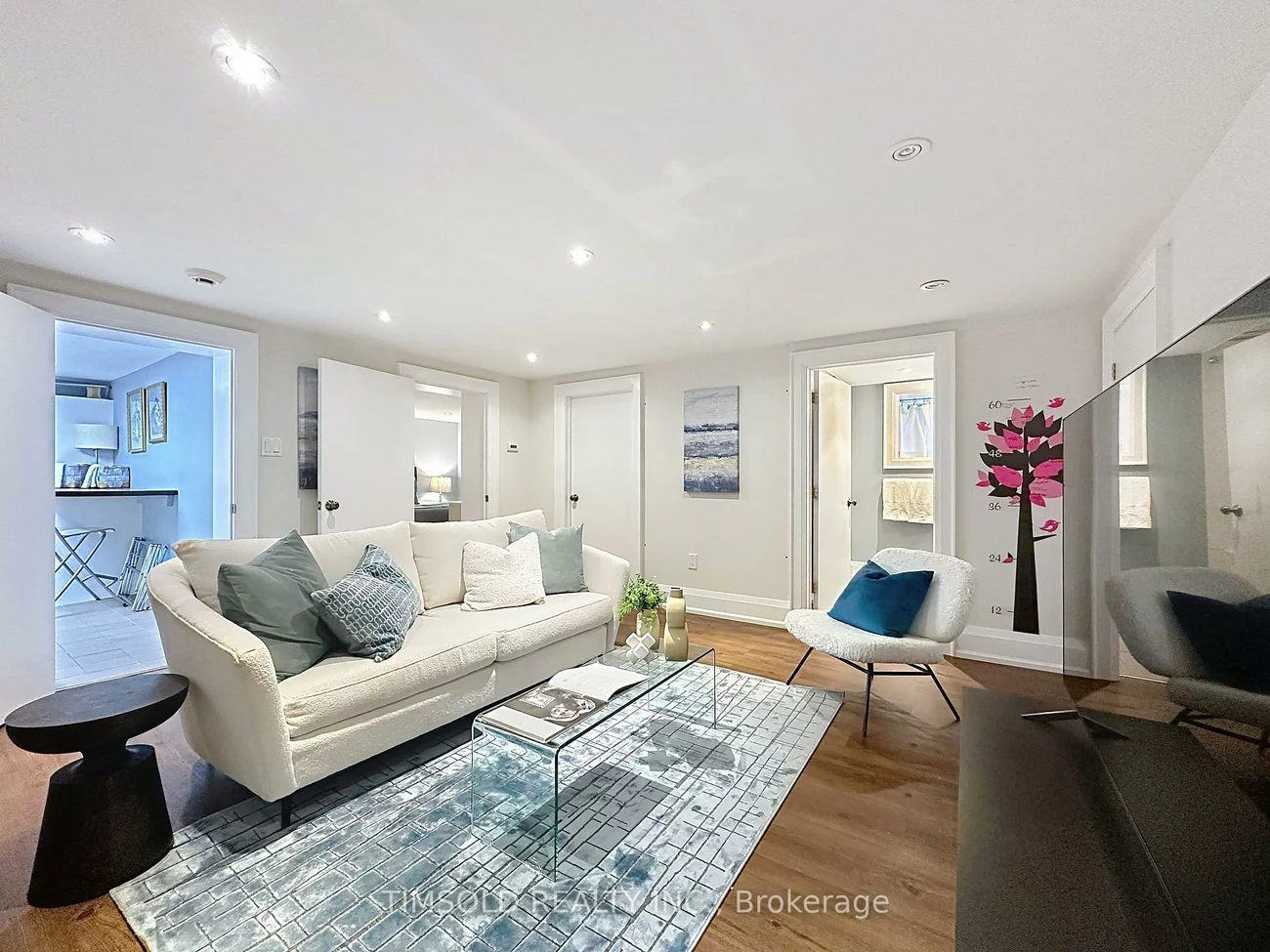 29, Tarlton, Forest Hill South, Toronto
