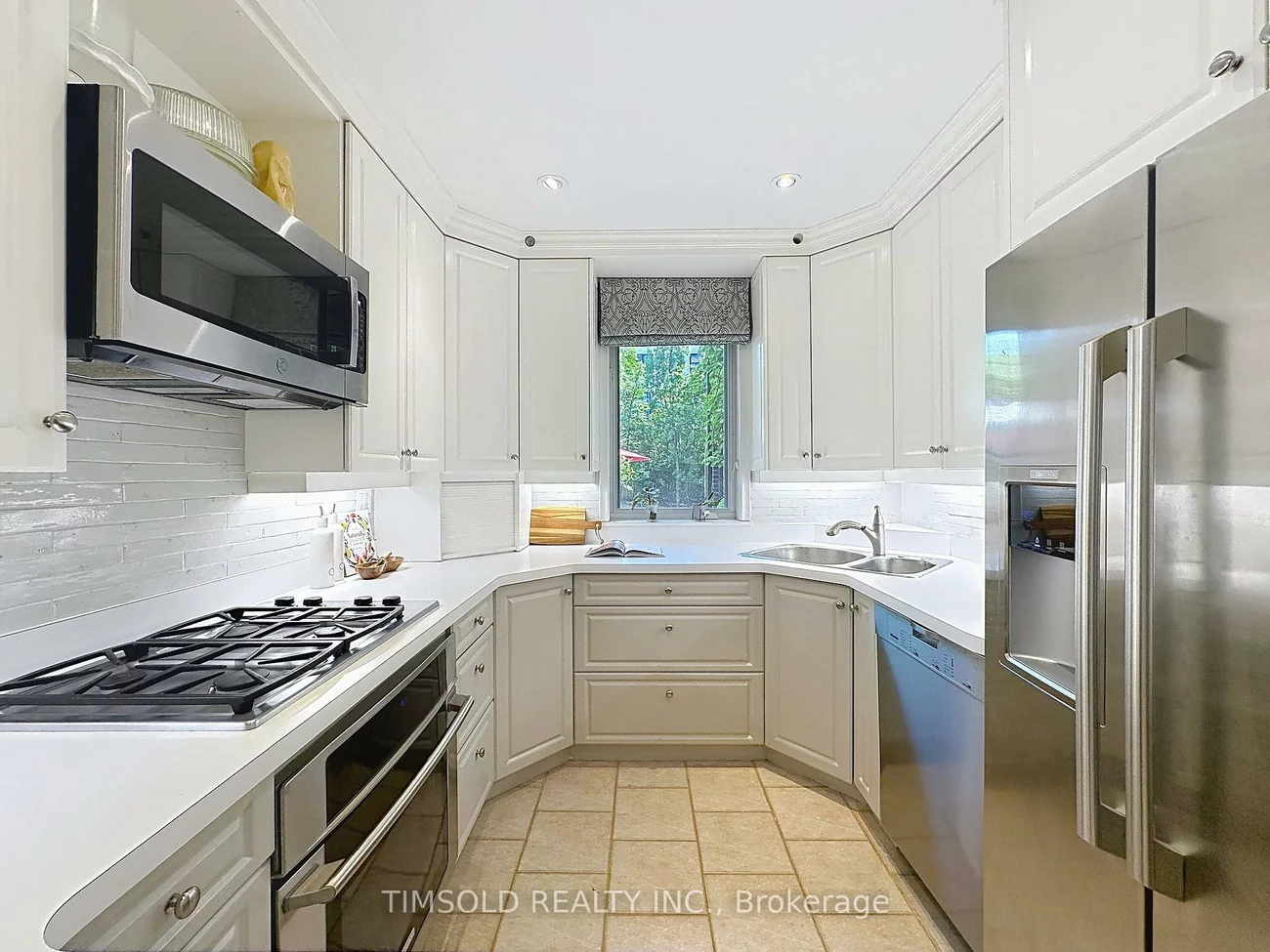 29, Tarlton, Forest Hill South, Toronto