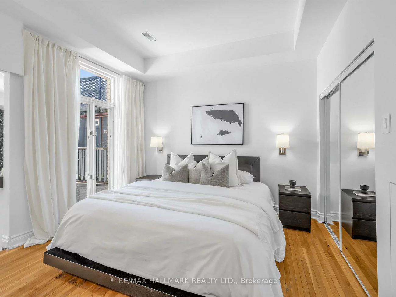 25, Grange, Kensington-Chinatown, Toronto